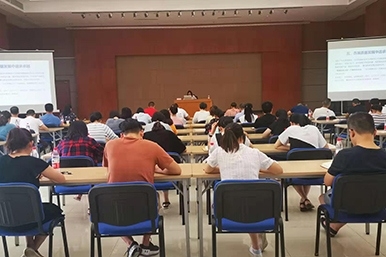 初心召唤继续，，，，使命催人奋进——我司举行《浙商精神》主题党课